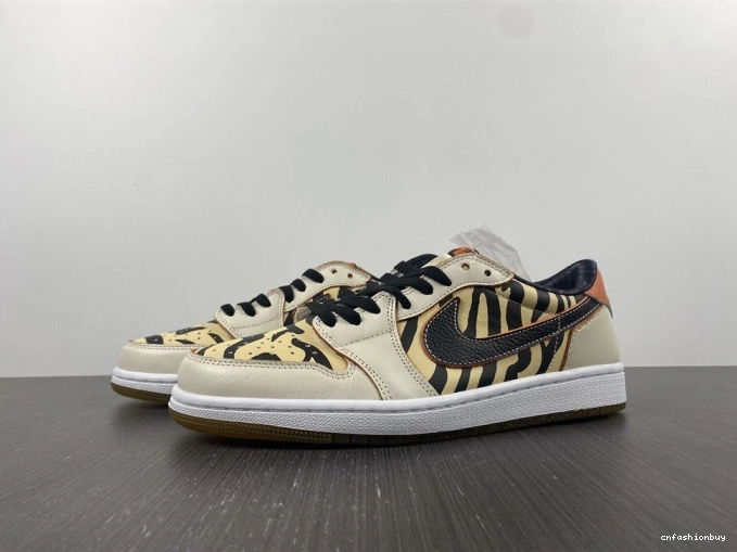 OG DH6932-100 Low of 1 Year Tiger the Air Jordan 0720